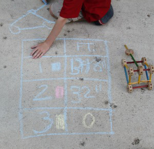 tinker-toy-catapult-measure medir distancias metro