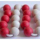 Cadena jumbo de 20 bolas de madera rojas y blancas de 25 mm de diámetro